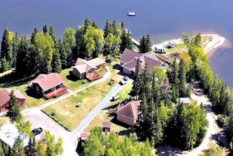 Thunder Bay service clubs have led the effort to upgrade the Wilderness Discovery Centre at Lake Shebandowan (WDC/Facebook)