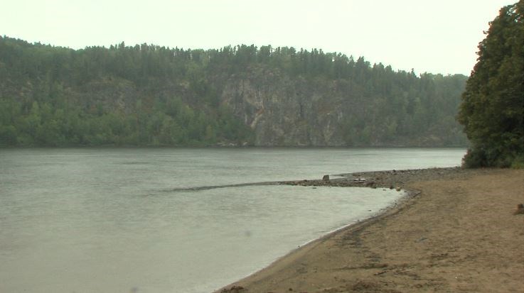A beach at Hawkeye Lake, 45 km north of Thunder Bay (Alana Pickrell/TBTV)