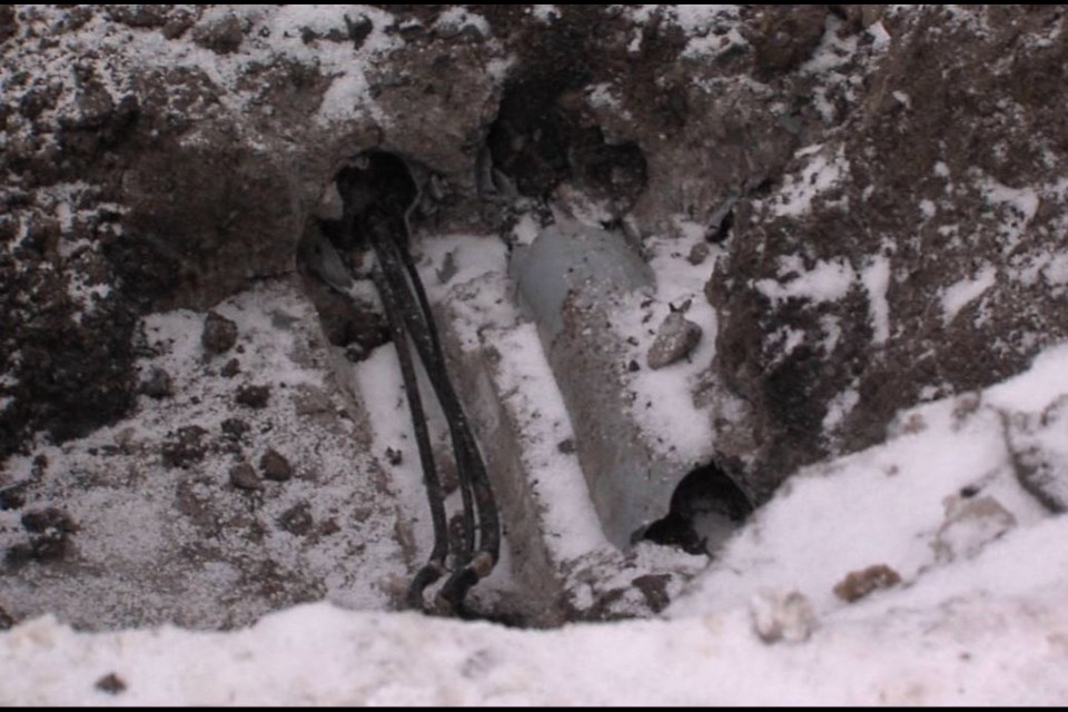 A city official says an issue with locate information provided for Tbaytel infrastructure led to cables being damaged (Tbnewswatch)