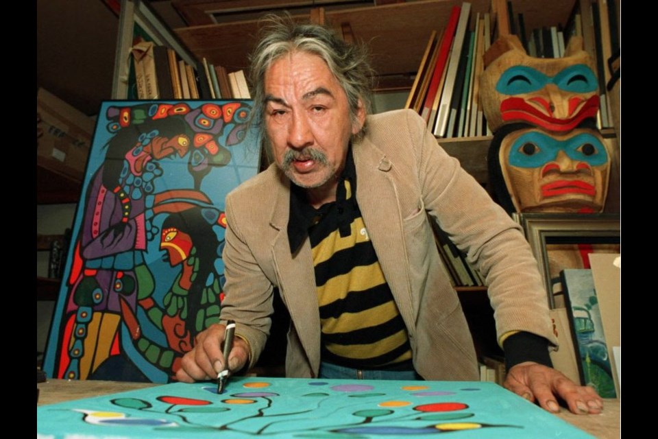 Artist Norval Morrisseau,is seen in a 1987 photo. (Greg Kinch/Vancouver Sun/PNG Merlin Archive)