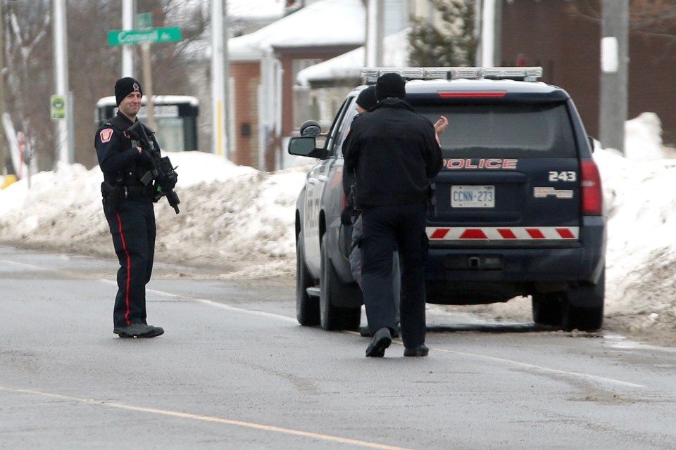 Police Court Street Gun