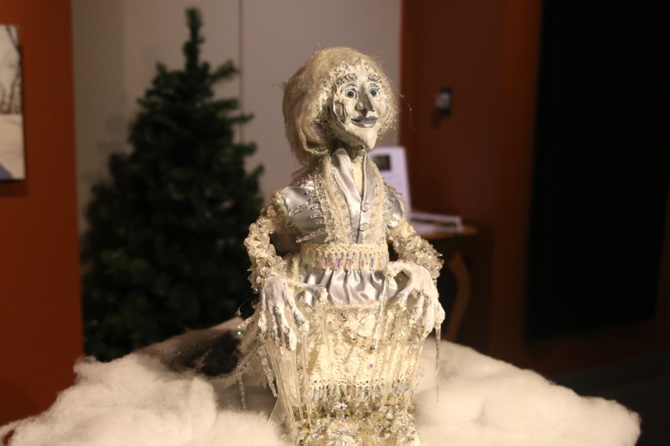 The figure Ice to go along with Snow. 