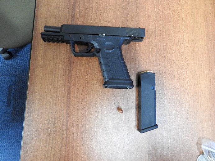 Thunder Bay Police say this handgun was seized on Tuesday, Jan. 29, 2019. (Police handout)