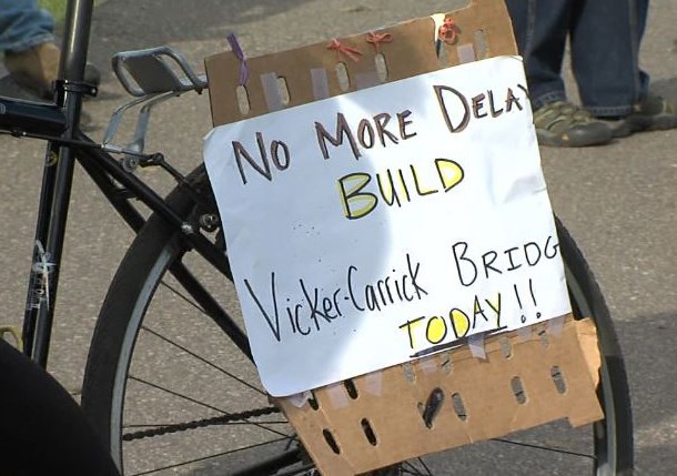 Cyclists continue to advocate for a north-south connection over the McIntyre River at Carrick Street. (Alana Pickrell, TBT News). 