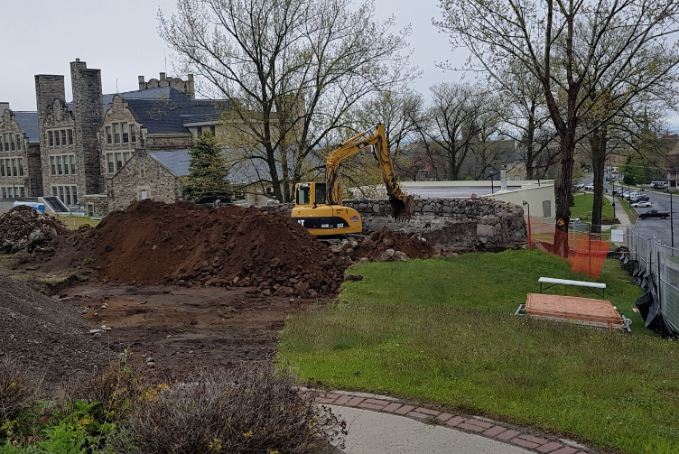 A backhoe was in operation Tuesday at the Waverley Lookout restoration project (Tbnewswatch)