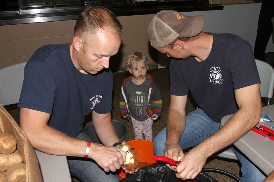 Salvation Army Thanksgiving Preparations