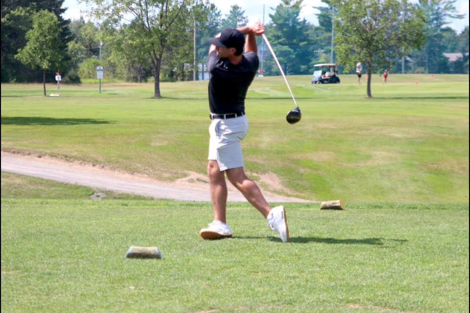 Buffalo Sabres goaltender Carter Hutton tees off during the Hometown Heroes golf tournament in support of the George Jeffrey Children's Foundation. (Photos by Doug Diaczuk - Tbnewswatch.com). 
