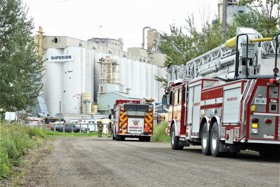 Thunder Bay Fire Rescue responded to a fire at Superior Elevator on Sunday. (Ian Kaufman, tbnewswatch.com)