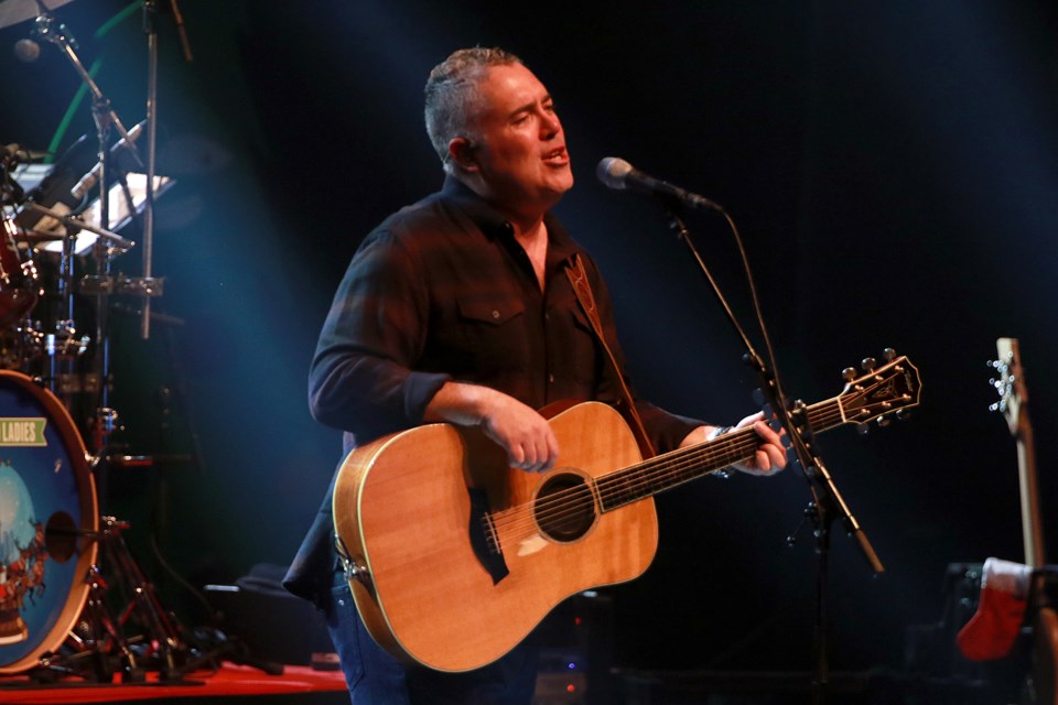 Ed Robertson of the Barenaked Ladies performs on Tuesday, Dec. 13, 2022 at the Thunder Bay Community Auditorium. (Leith Dunick, tbnewswatch.com)
