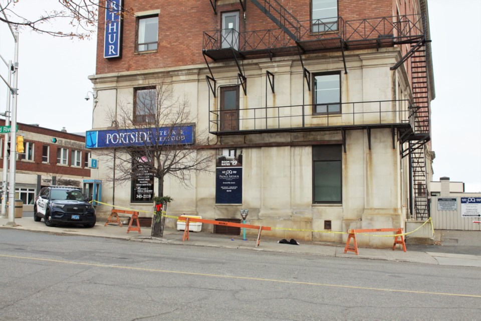 Police responded to an incident in Thunder Bay's north core Sunday morning. (Photos by Ian Kaufman, tbnewswatch.com)