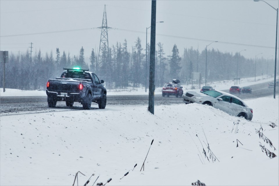 A vehicle appears to have spun off Highway 17 just south of Oliver Road. (Ian Kaufman, Tbnewswatch)