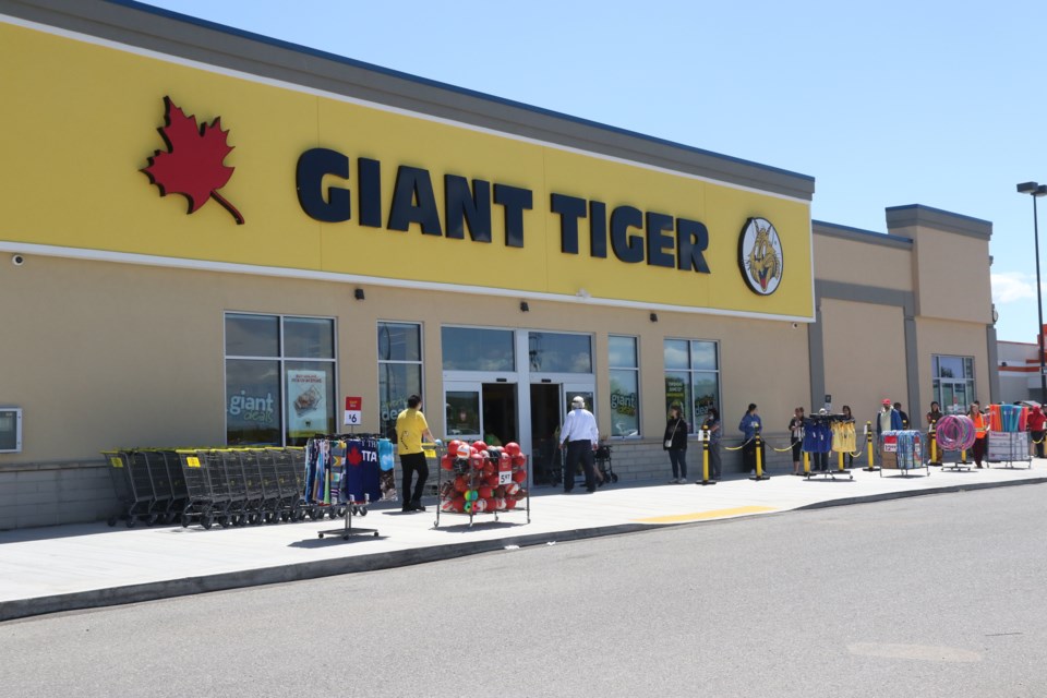 Giant Tiger Thunder Bay