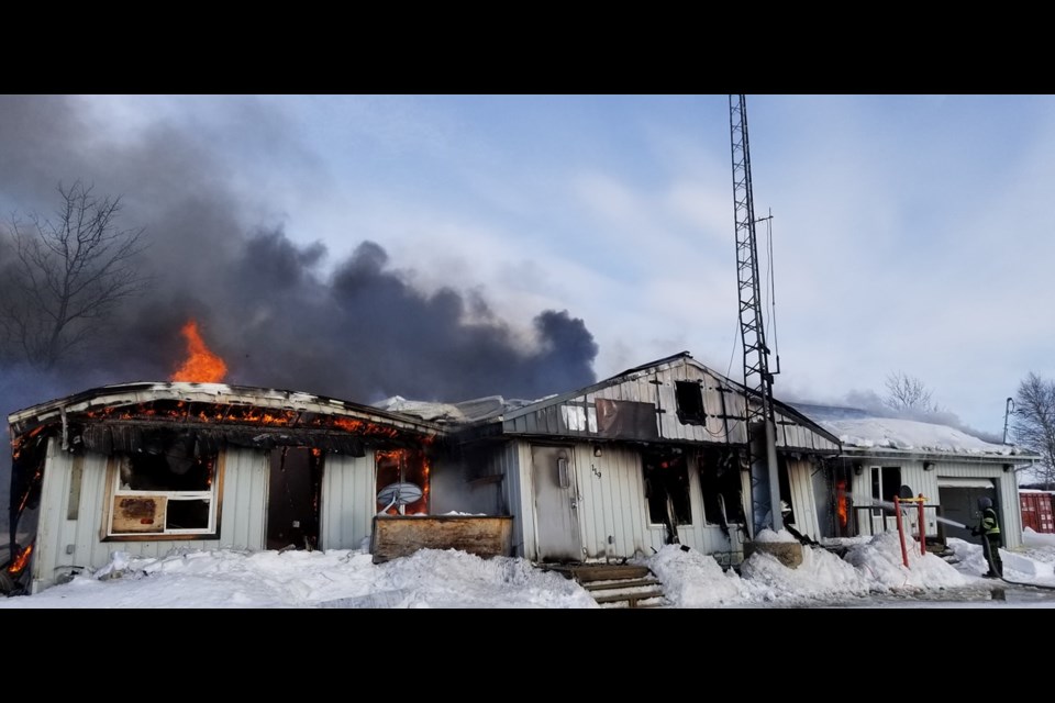 A fire on March 15, 2020 destroyed the NAPS detachment at Bearskin Lake (Facebook/Gary Kam)