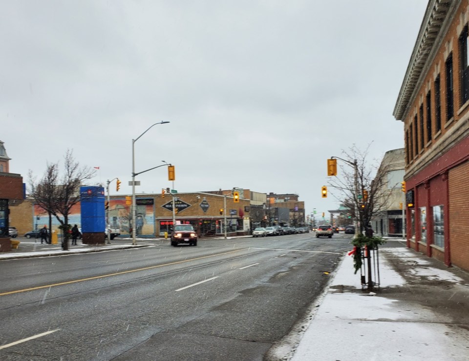 Red River Rd at Court, winter