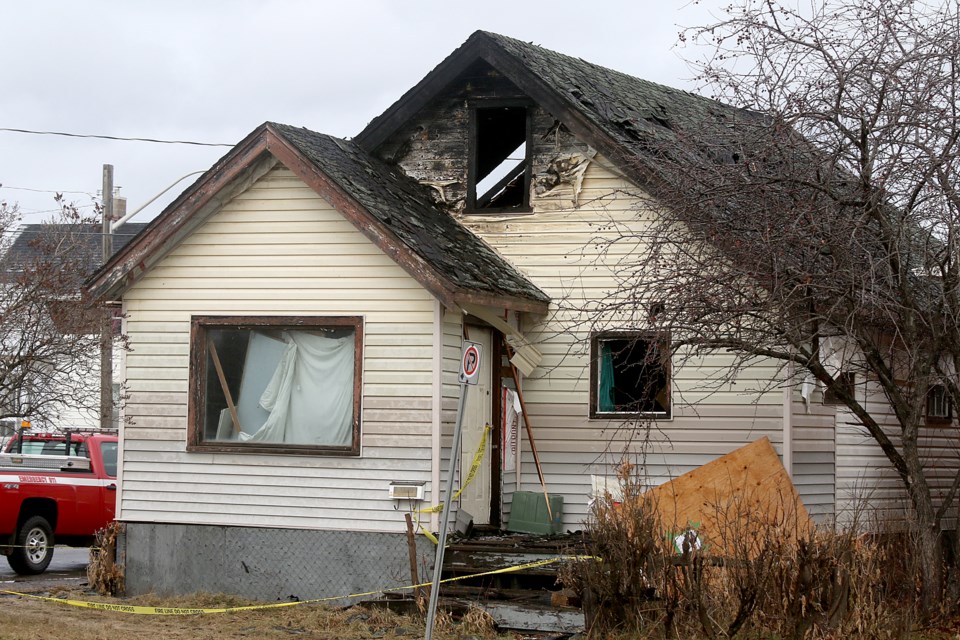 Thunder Bay Fire Rescue crews investigate a fire at a North Brodie Street residence on Friday,Nov. 20, 2020. (Leith Dunick, tbnewswatch.com)