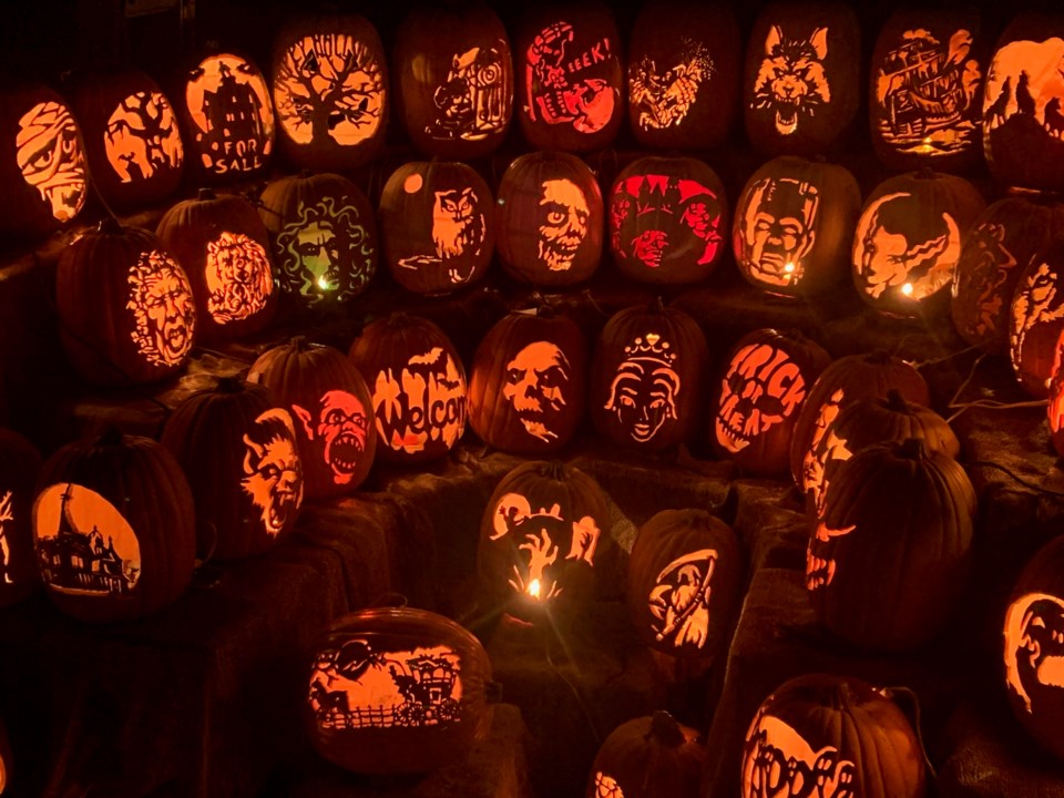 Haunted Yard Pumpkins