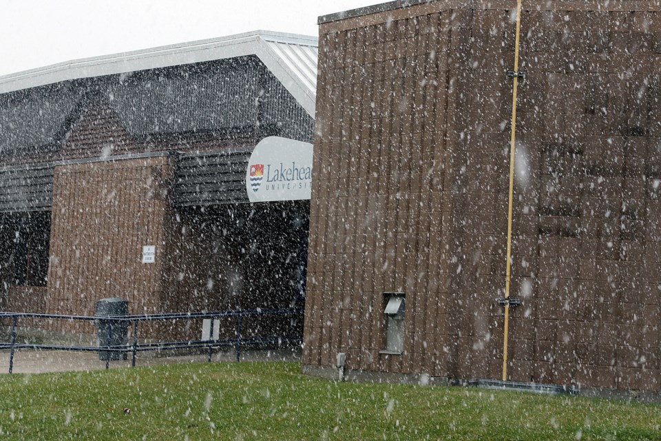 Snow at Lakehead