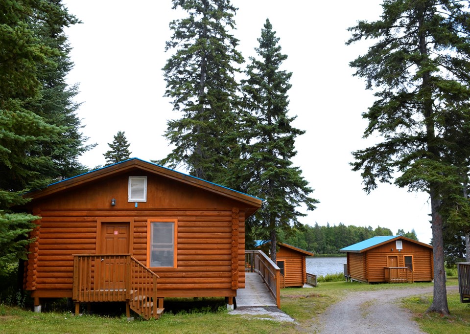 chippewa-cabins-retouched