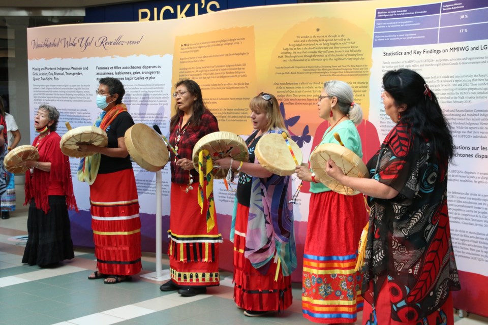 The Legacy of Hope Waniskahtan Exhibit opened at Intercity Shopping Centre on Wednesday with a prayer and song. (Photos by Doug Diaczuk - Tbnewswatch.com). 