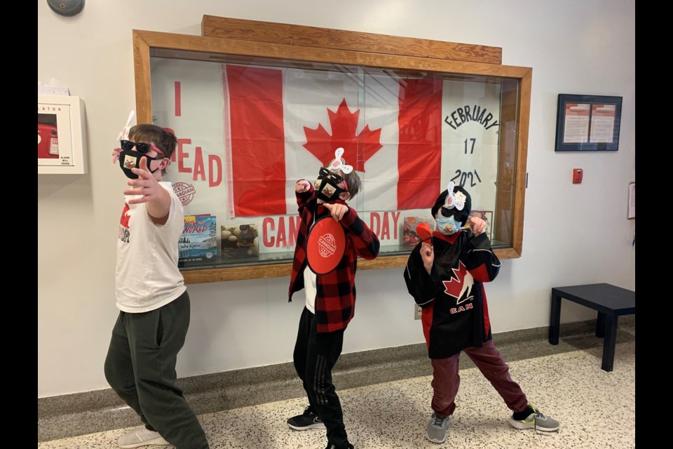 Lakehead Public School students participate in nation-wide challenge to read Canadian literature.
