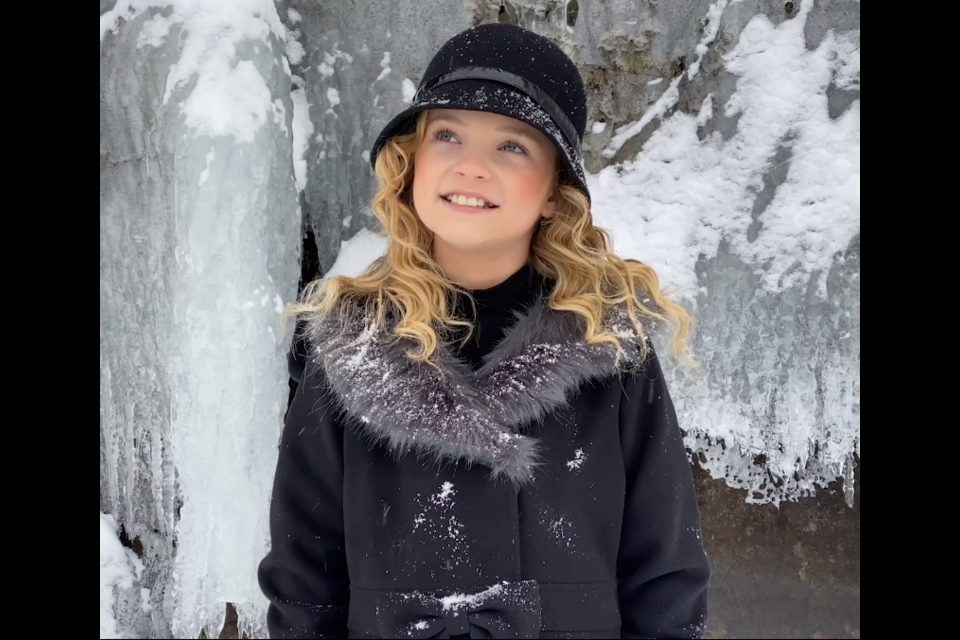 10-year-old Cassandra Star Armstrong is an aspiring performer from Fort Frances (Facebook/sloantonesongs)