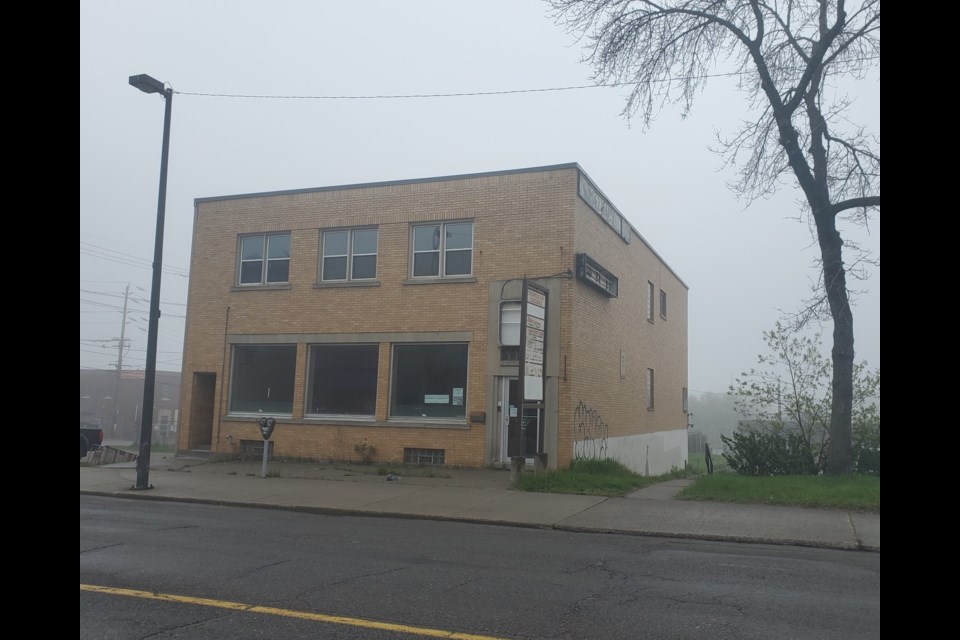 The city acquired this building on North Cumberland Street and planned to tear it down to prepare for a new event centre (TBNewswatch photo)