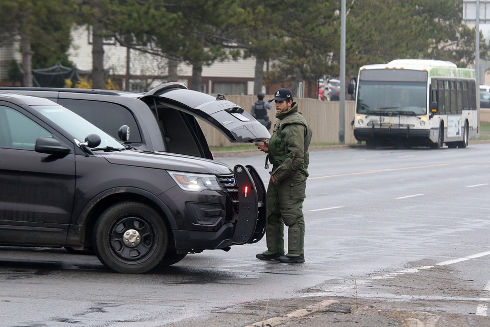 Thunder Bay Police assisted by the OPP bomb squad checked over two dozen buses after a bomb threat was received on May 19, 2021 (Leith Dunick/tbnewswatch.com)