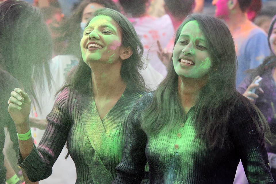 The Festival of Colours took place on Saturday, Oct. 9, 2021 at the CLE grounds in Thunder Bay. (Leith Dunick, tbnewswatch.com)