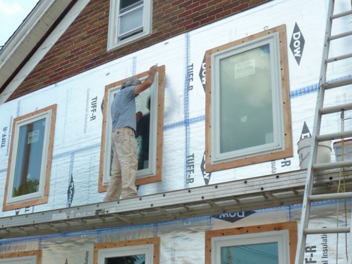 The City of Thunder Bay is exploring the possibility of a home retrofit program in partnership with local credit unions. (File photo)