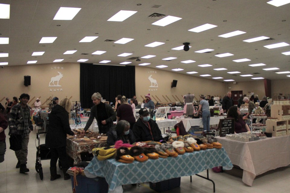 9+ Uaa Craft Fair 2022 JamilaLorcan