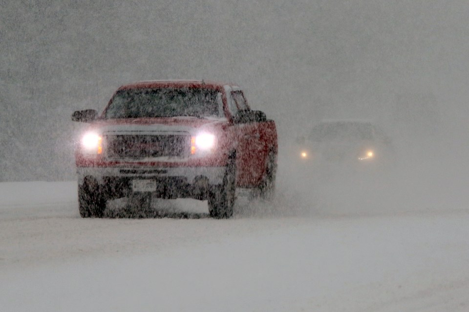 Snow Storm Thunder Bay 4