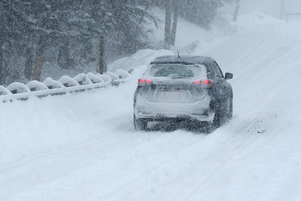 Snow Storm Thunder Bay 5