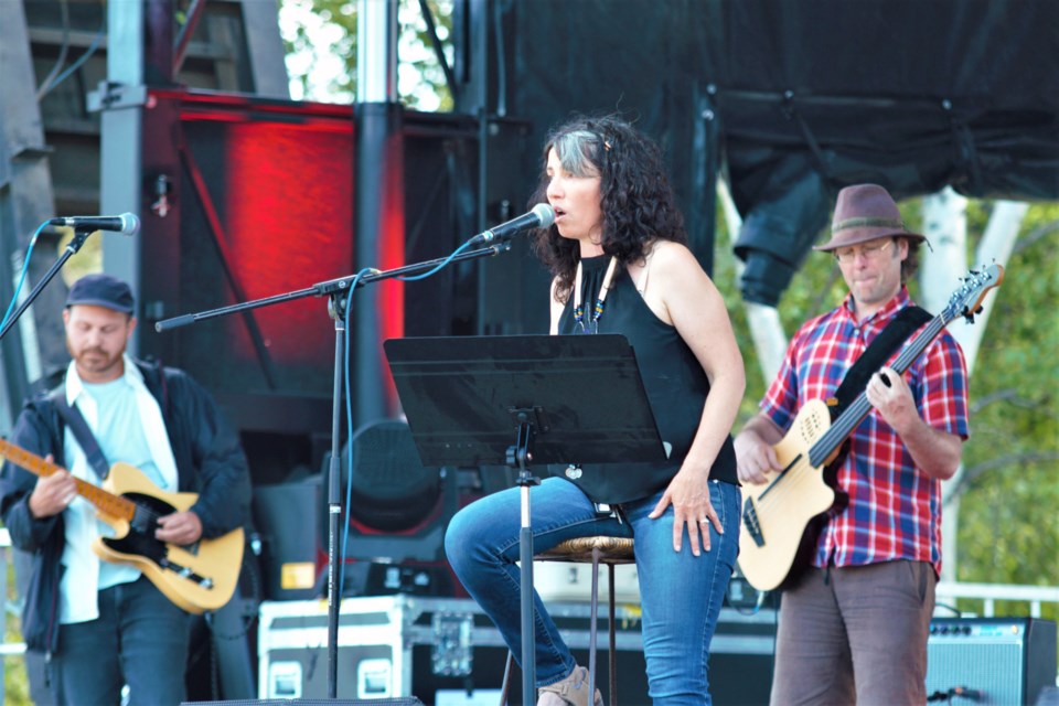 Shy-Anne Hovorka performs at the waterfront for Canada Day on Friday, July 1, 2022. (Ian Kaufman, TBnewswatch)