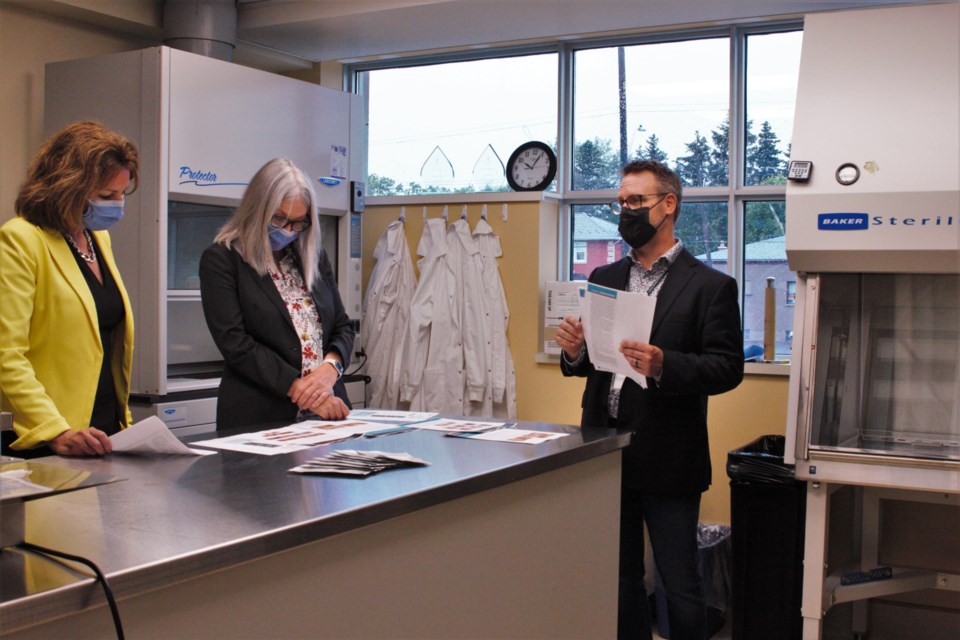 RegenMed executive director David Stezenko demonstrated the non-profit's DermGen product to Minister Patty Hajdu and hospital president Rhonda Crocker Ellacott Tuesday. (Ian Kaufman, TBnewswatch)
