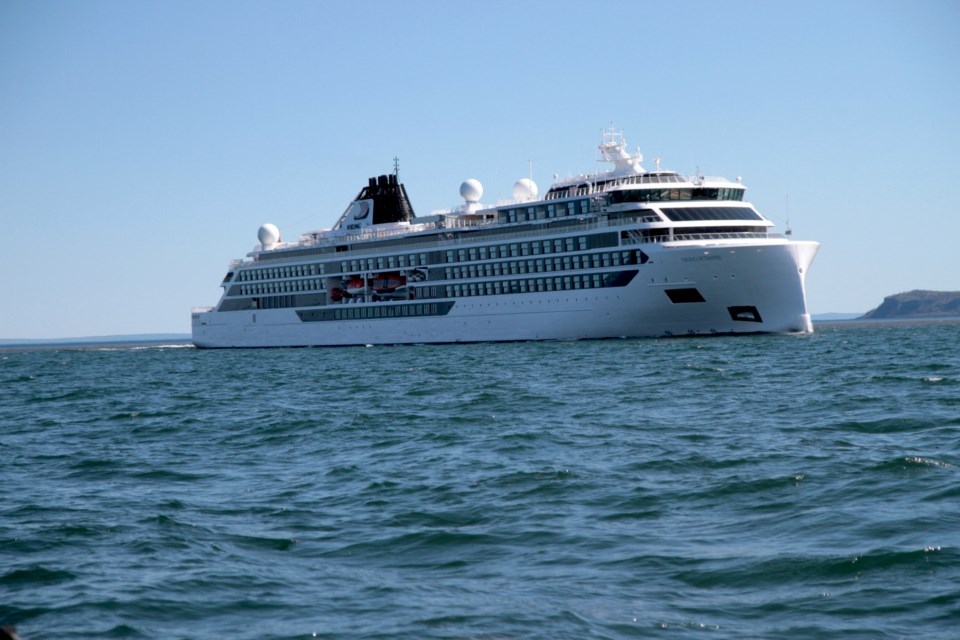 thunder bay cruise ship schedule 2022