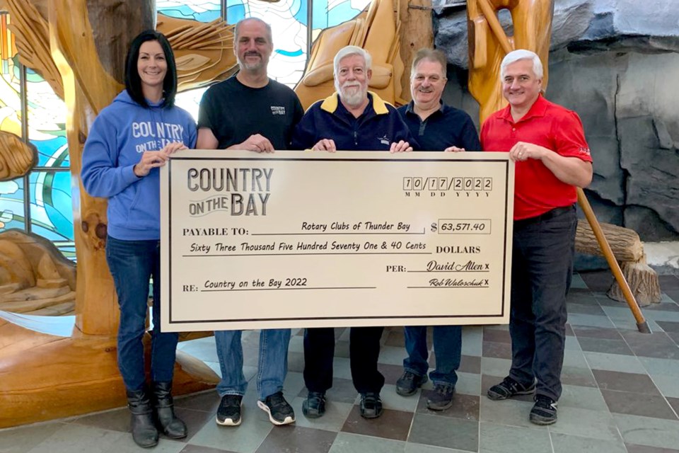 Stephanie Phillips (from left), David Allen, Robert Hookham (Fort William Rotary Club); Bob Tomlinson (Port Arthur Rotary Club); Allan Kozlo (Lakehead Rotary Club)