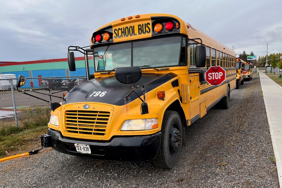 school-bus-stop-sign