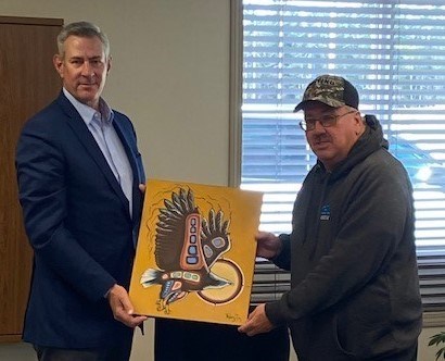 Tim Hill (l), the CEO of Impala Canada, and Whitesand First Nation Chief Allan Gustafason signed a Community Benefits Agreement on Sept. 21, 2022 (submitted photo)