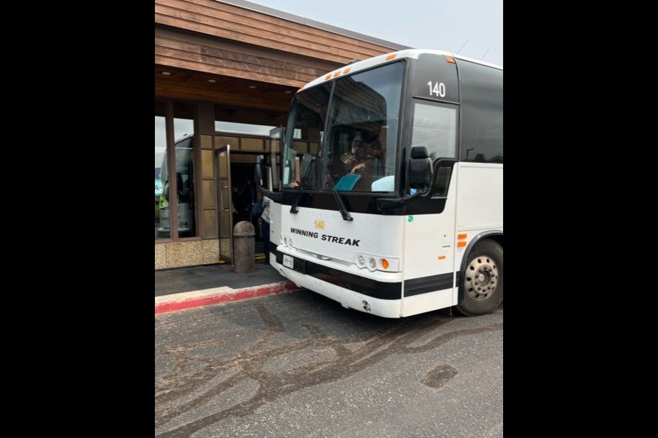 Eabametoong First Nation evacuees boarding the bus home August 1, 2023