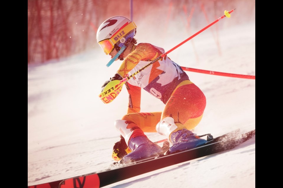 A competitor races down a slope at Loch Lomond during the U16 Ontario CUP finals in Thunder Bay in 2020
(Dan Garrity Media/Facebook)