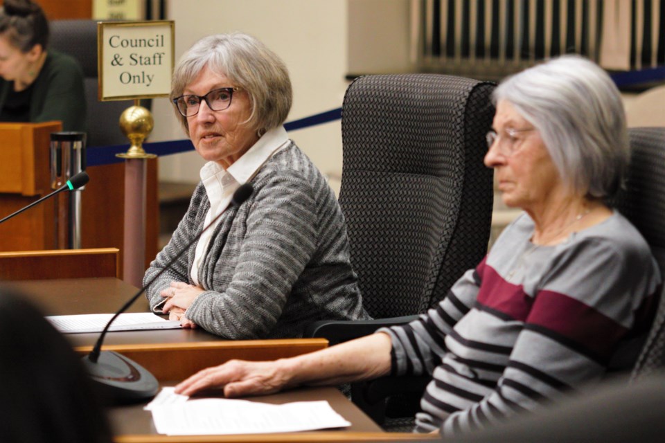 McVicar Creek-area residents Susan Lester (at left) and Jeanne Adams asked city council to prohibit camping in city parks. (Ian Kaufman, TBnewswatch)