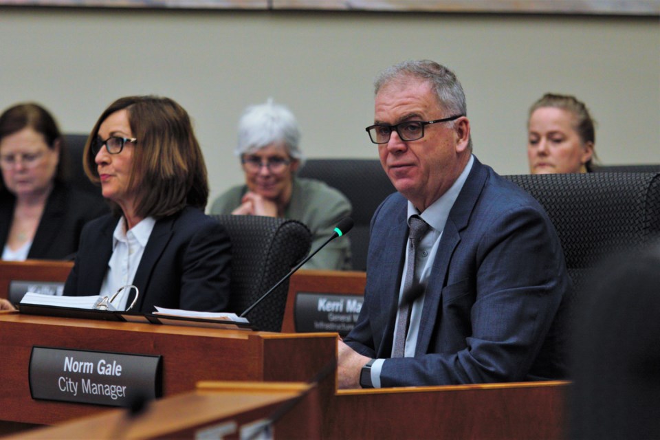 City manager Norm Gale and other members of senior administration at the first of four detailed review meetings on the 2023 budget. (Ian Kaufman, TBnewswatch)