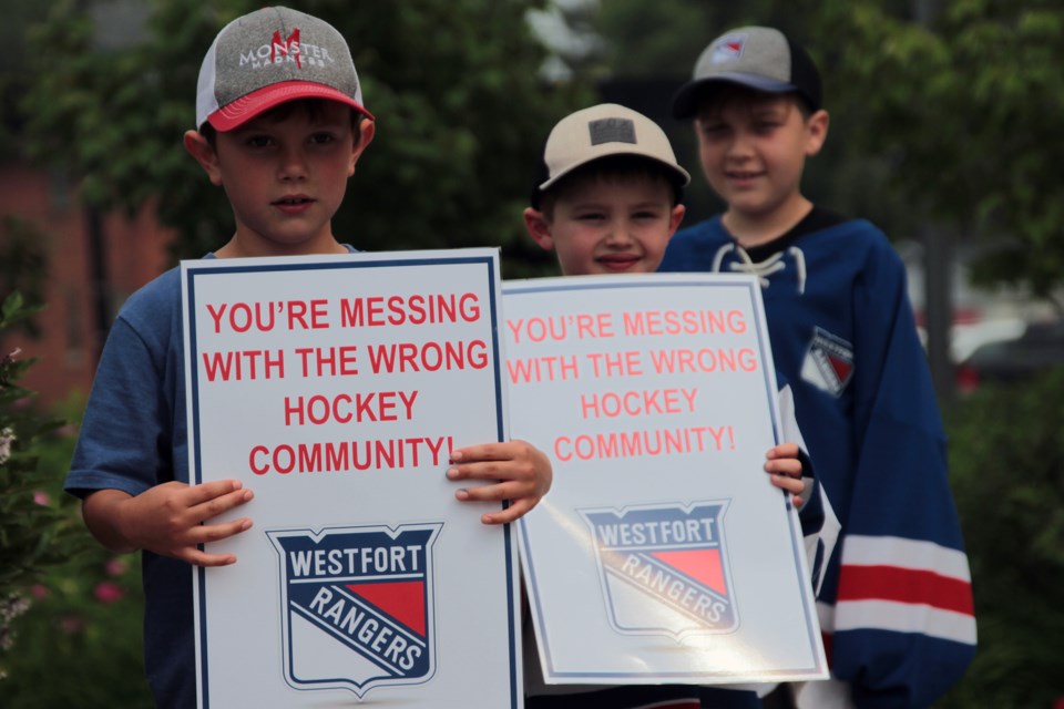 Members of the minor hockey community were present for a demonstration outside Thunder Bay city hall on Monday, protesting the potential closure of the Neebing Arena. (Matt Vis, TBnewswatch.com)