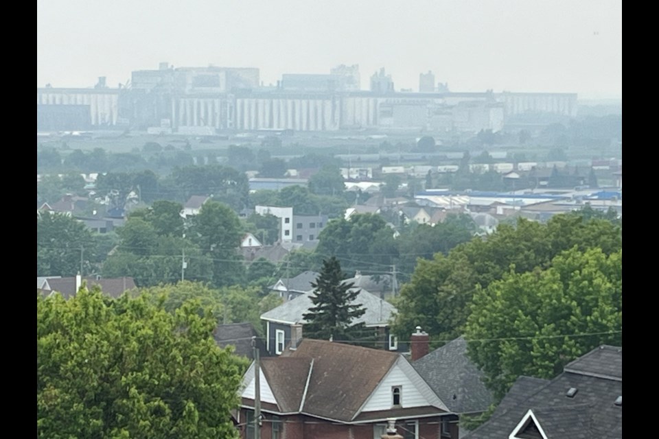 Smoke from wildfires in Northwestern Ontario blanketed Thunder Bay on Friday, June 23, 2023. (Leith Dunick, tbnewswatch.com)
