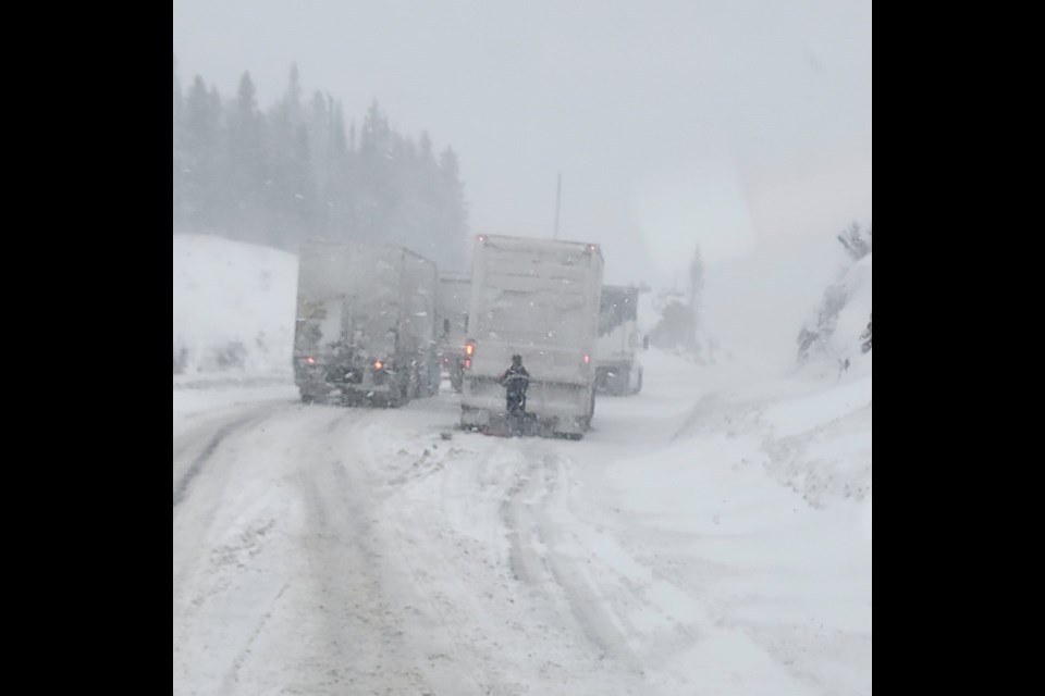 OPP reported multiple tractor-trailers stuck on the hill at Rossport on March 22, 2023 (Highway 11/17 kills people/Facebook)