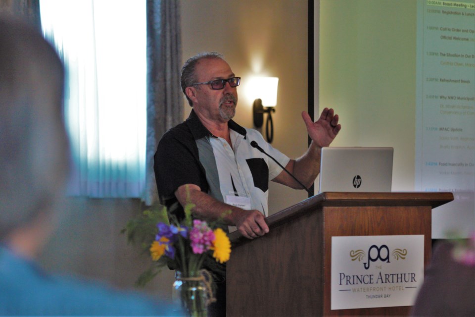 Mayor Rick Dumas speaks at the 2023 Thunder Bay District Municipal League conference (Ian Kaufman, TBnewswatch)