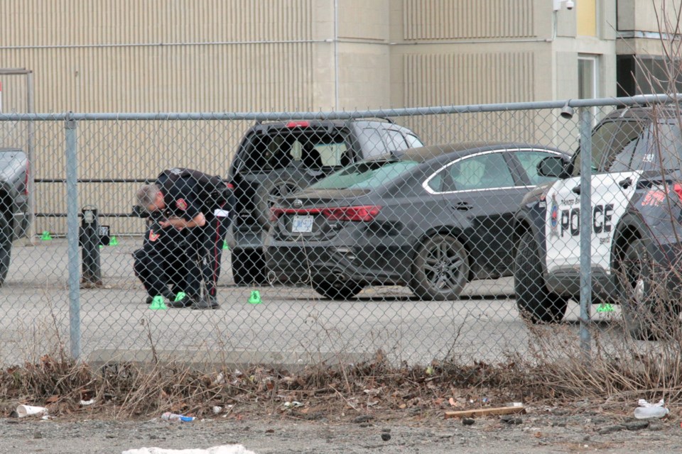 Thunder Bay police responded to an altercation involving firearms at Spence Court on Amelia Street on Tuesday, May 2, 2023. (Matt Vis, TBnewswatch.com)