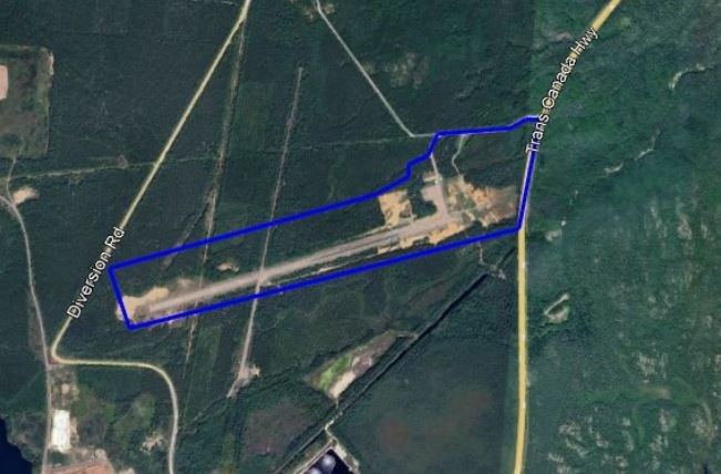 This image shows the area around the airport (within the blue line) proposed to be leased to a renewable energy company (EDF Renewables)