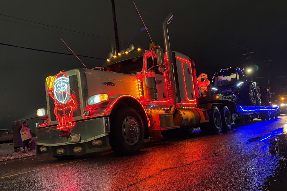 Thousands turned out on Saturday, Dec. 7, 2024 to watch the annual Parade of Lights. (Leith Dunick, tbnewswatch.com)