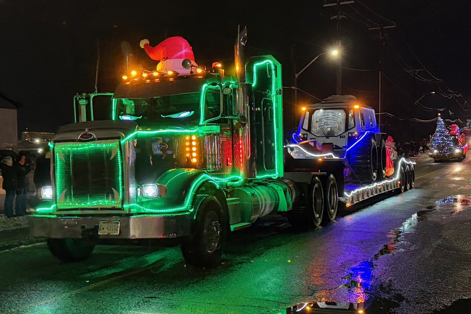 Thousands turned out on Saturday, Dec. 7, 2024 to watch the annual Parade of Lights. (Leith Dunick, tbnewswatch.com)